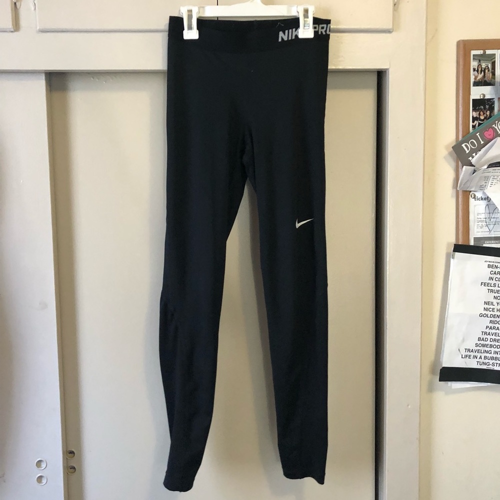 Nike pro black leggings